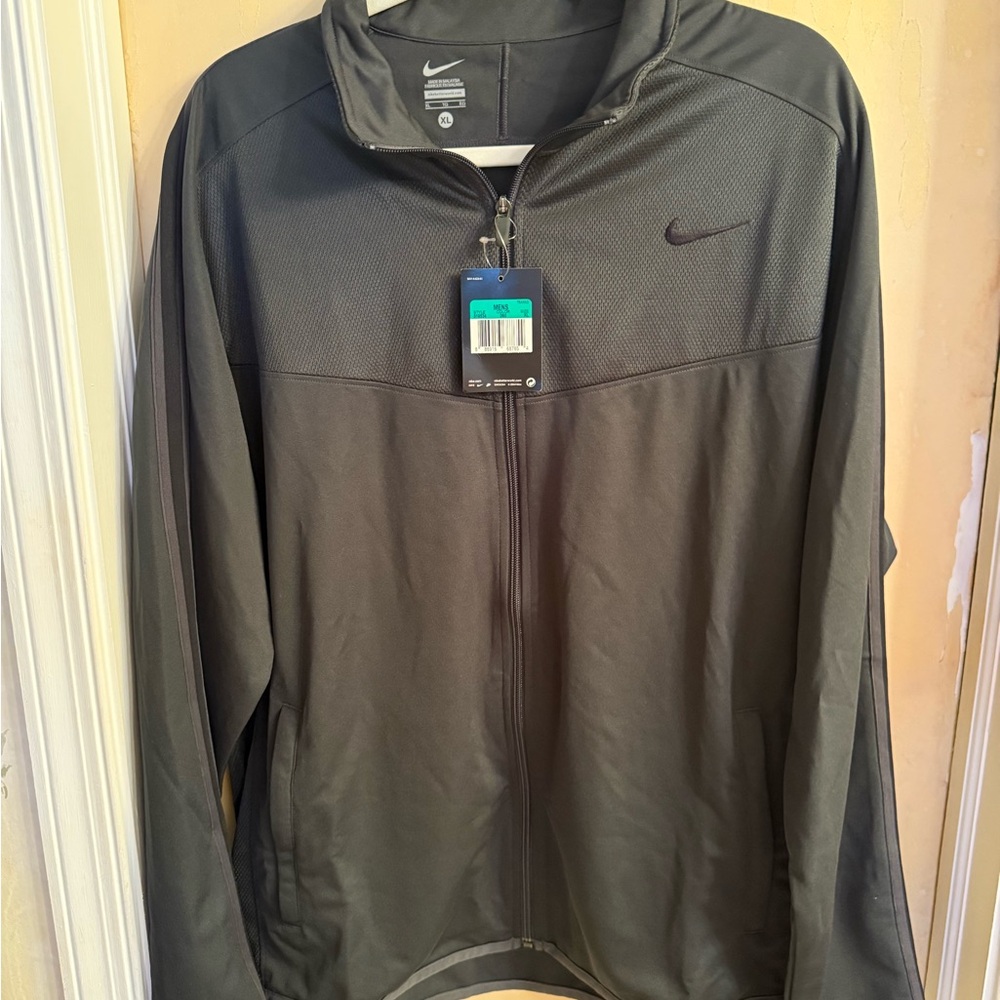 Nike Men's Dark Gray Windbreaker Jacket